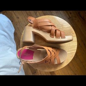 NWT Swedish Hasbeens Vivi Clogs, Nature